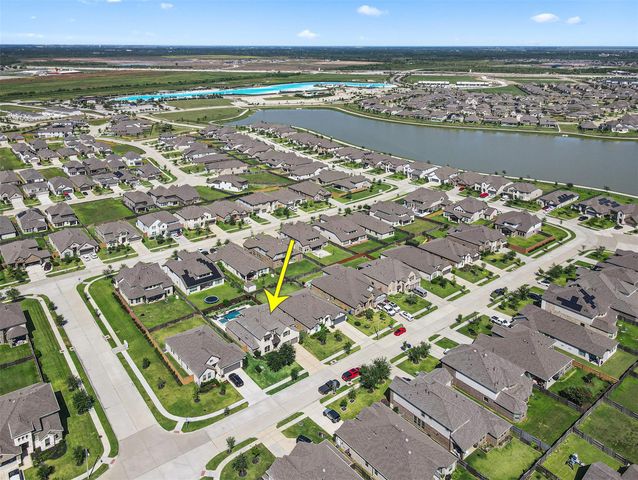 13018 Wintery Tide Drive, Texas City, TX 77568