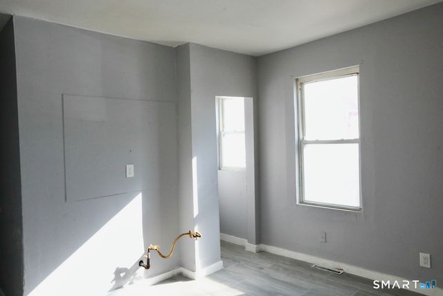 156 Poplar Street 1, New Haven, CT 06513