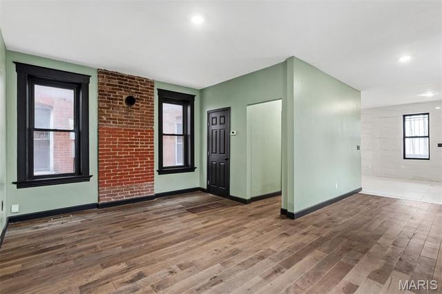 4402 Arco Avenue, St Louis, MO 63110