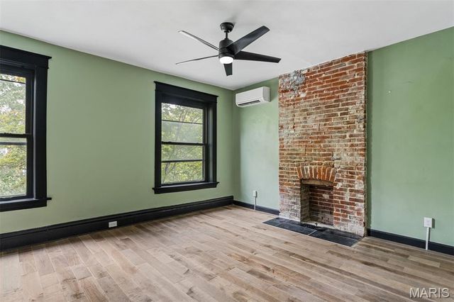4402 Arco Avenue, St Louis, MO 63110