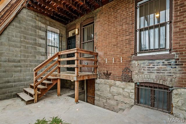 4402 Arco Avenue, St Louis, MO 63110