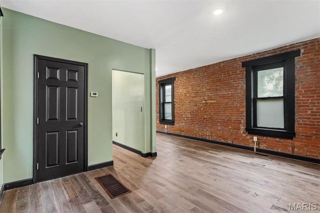 4402 Arco Avenue, St Louis, MO 63110