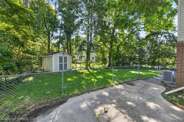 1905 Steere Place, Ann Arbor, MI 48104