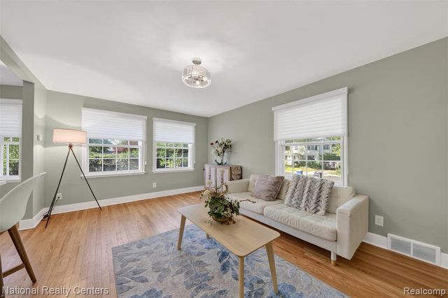 1905 Steere Place, Ann Arbor, MI 48104