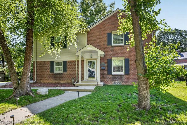 1905 Steere Place, Ann Arbor, MI 48104