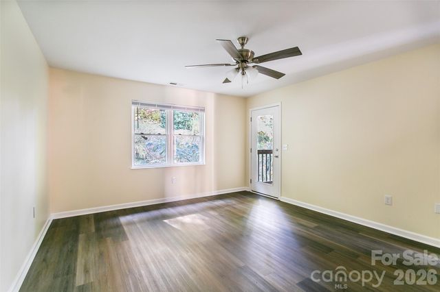 605 Carlyle Way, Asheville, NC 28803