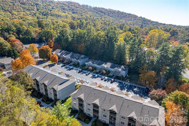 605 Carlyle Way, Asheville, NC 28803
