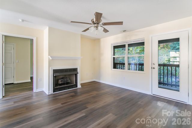 605 Carlyle Way, Asheville, NC 28803