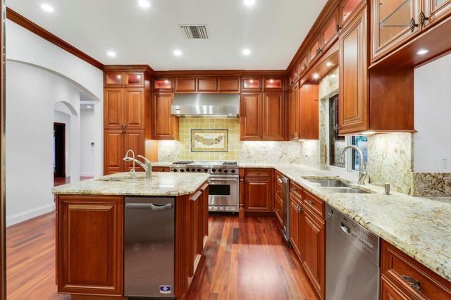 67 Pacer Circle, Wellington, FL 33414