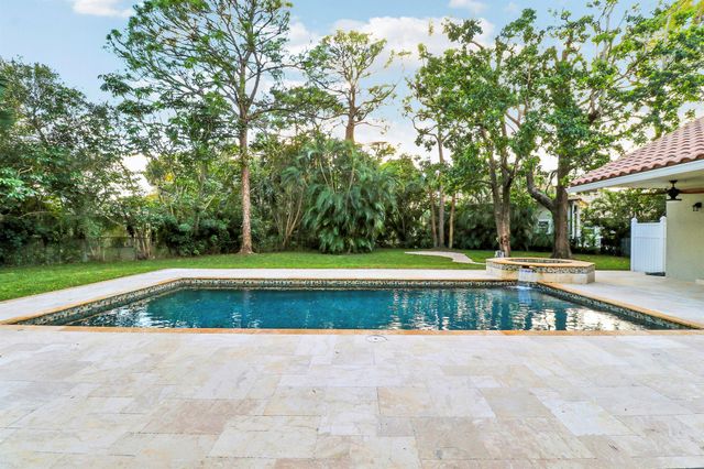 67 Pacer Circle, Wellington, FL 33414