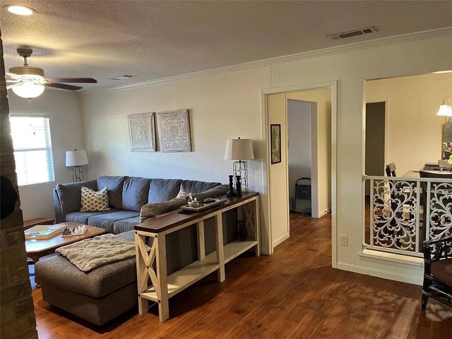 2214 Vanderbilt Court, Denton, TX 76201