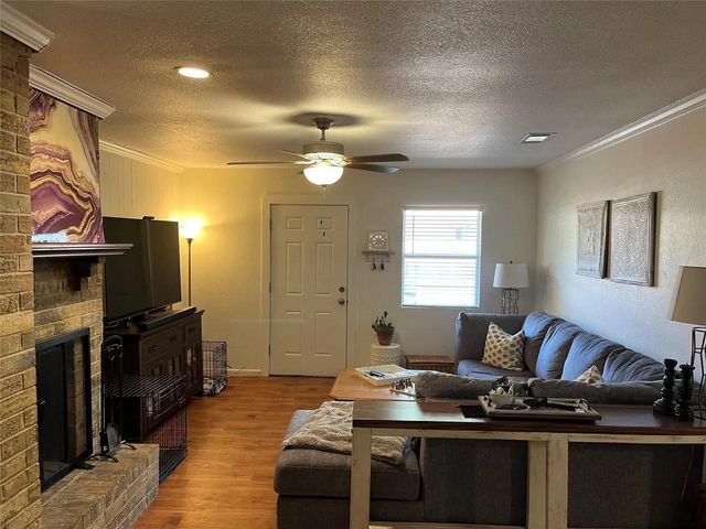 2214 Vanderbilt Court, Denton, TX 76201