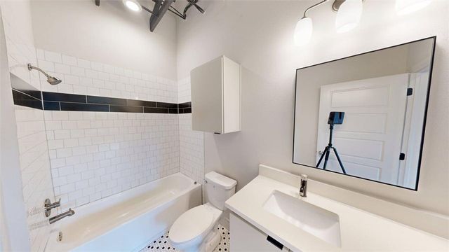 305 West 27th Street 332, Bryan, TX 77803