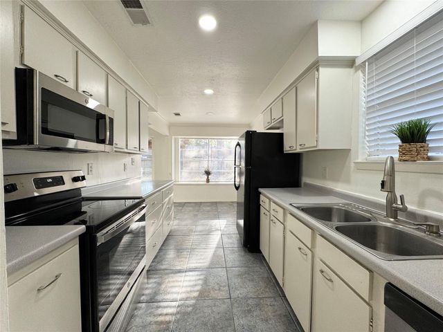 23123 Lestergate Drive, Spring, TX 77373