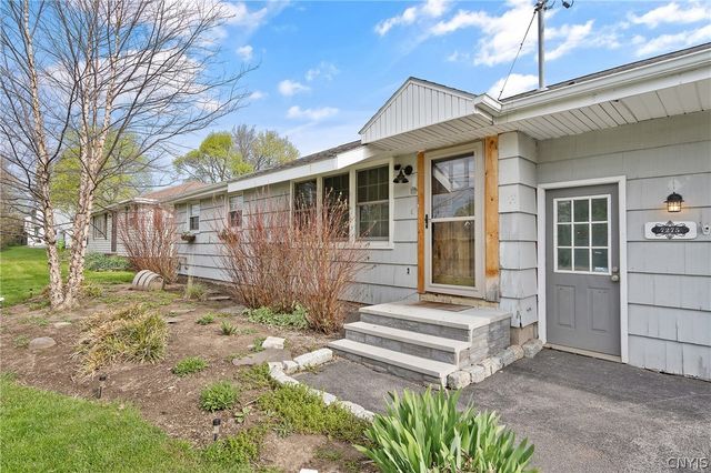 7275 Manlius Center Road, Manlius, NY 13057