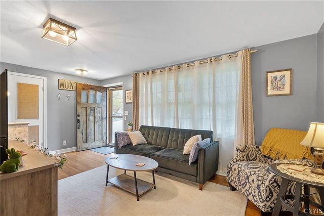 7275 Manlius Center Road, Manlius, NY 13057