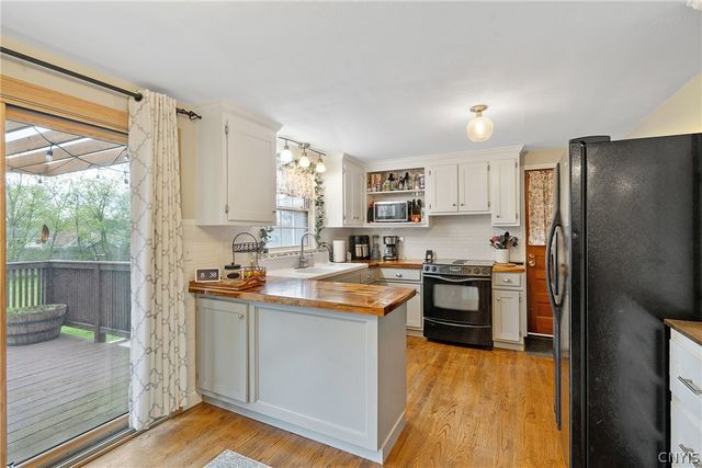 7275 Manlius Center Road, Manlius, NY 13057