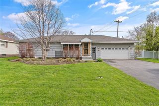 7275 Manlius Center Road, Manlius, NY 13057