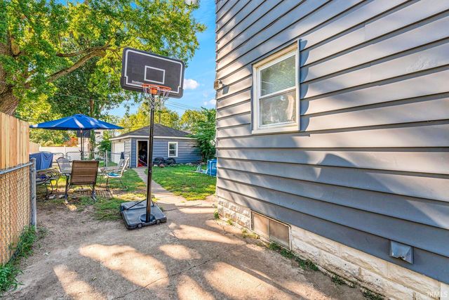 323 N Indiana Avenue, Mishawaka, IN 46544
