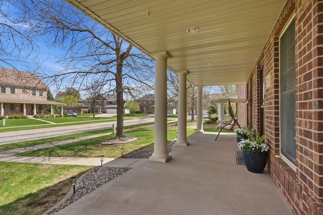 2724 120th Lane NE, Blaine, MN 55449