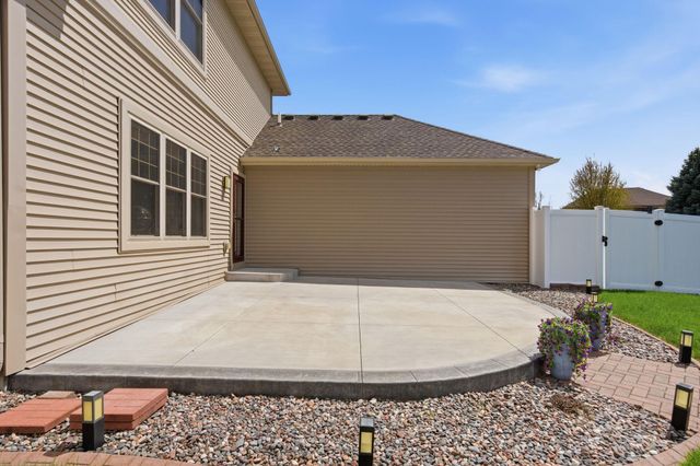 2724 120th Lane NE, Blaine, MN 55449