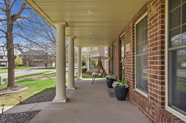 2724 120th Lane NE, Blaine, MN 55449