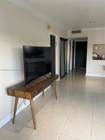 3601 NE 170th St 407, North Miami Beach, FL 33160