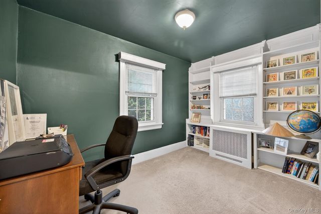 9 Garden Place, Bay Shore, NY 11706