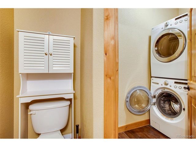 235 Carina Cir 105, Loveland, CO 80537