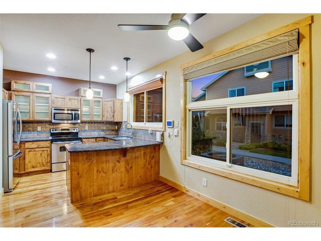 235 Carina Cir 105, Loveland, CO 80537