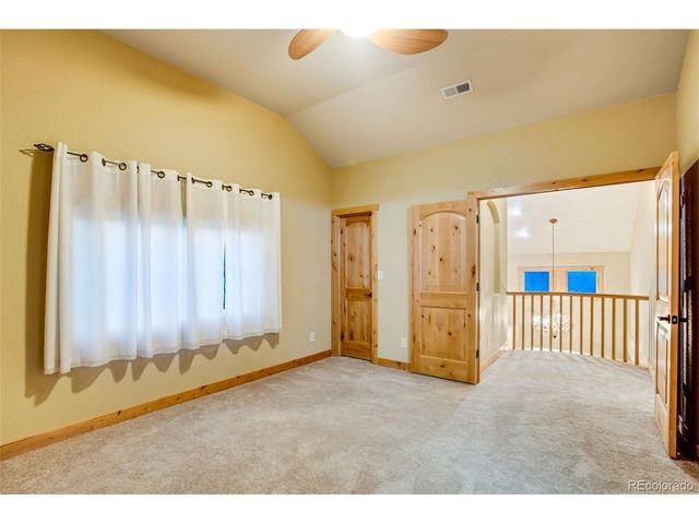 235 Carina Cir 105, Loveland, CO 80537