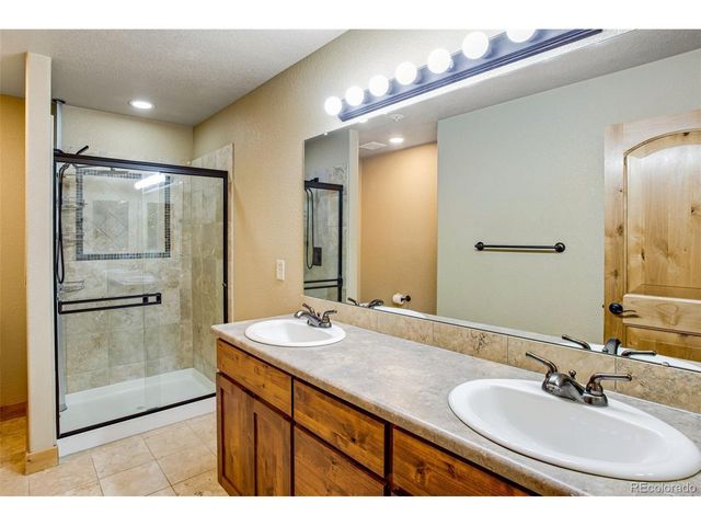 235 Carina Cir 105, Loveland, CO 80537