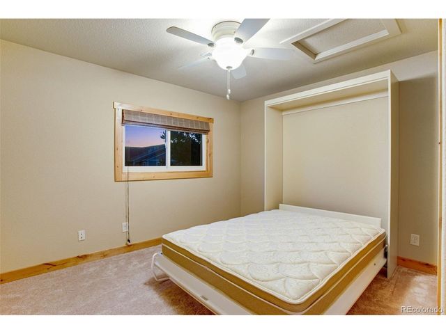 235 Carina Cir 105, Loveland, CO 80537
