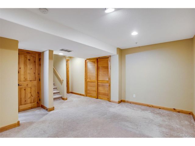 235 Carina Cir 105, Loveland, CO 80537