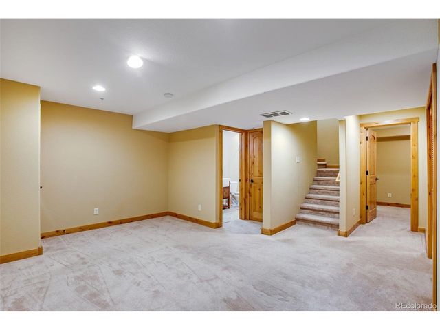 235 Carina Cir 105, Loveland, CO 80537
