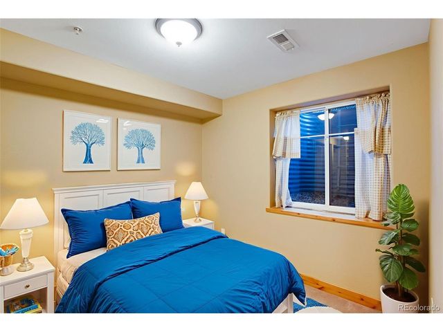 235 Carina Cir 105, Loveland, CO 80537