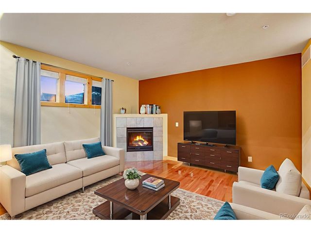 235 Carina Cir 105, Loveland, CO 80537