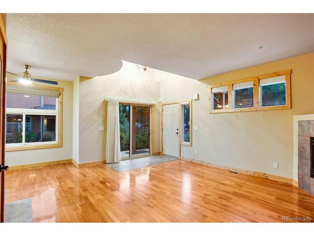 235 Carina Cir 105, Loveland, CO 80537