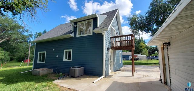 915 N Mable Ave Avenue, Sioux Falls, SD 57103