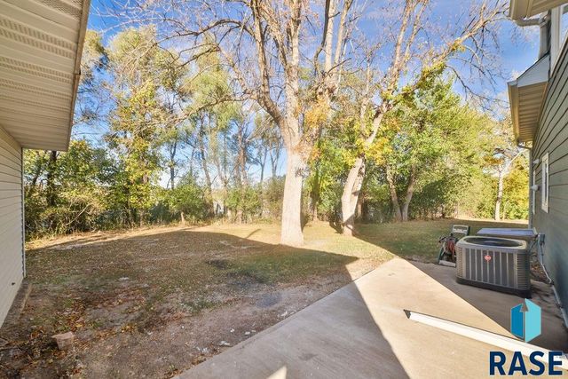 915 N Mable Ave Avenue, Sioux Falls, SD 57103