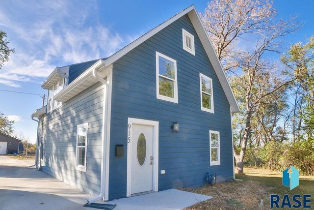 915 N Mable Ave Avenue, Sioux Falls, SD 57103