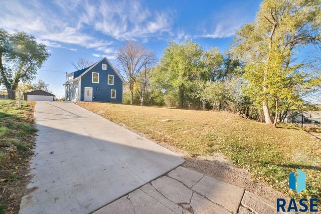 915 N Mable Ave Avenue, Sioux Falls, SD 57103