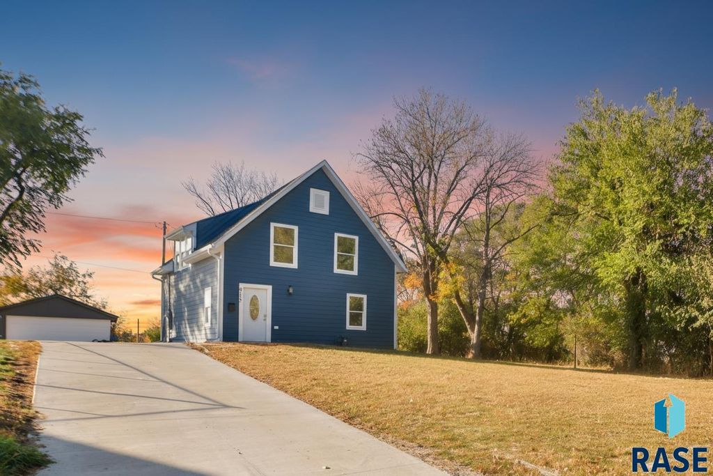 915 N Mable Ave Avenue, Sioux Falls, SD 57103