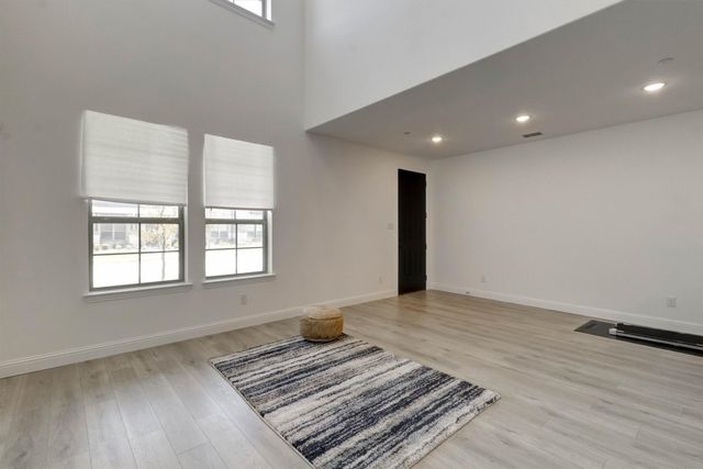 7031 Cedar Creek Drive, Grand Prairie, TX 75054