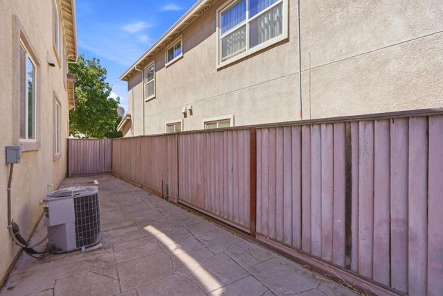 1038 Santa Lucia Drive, Pittsburg, CA 94565