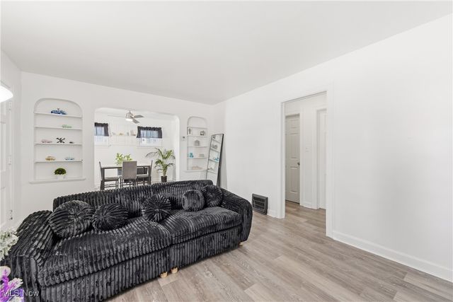 5246 Philip Avenue, Maple Heights, OH 44137