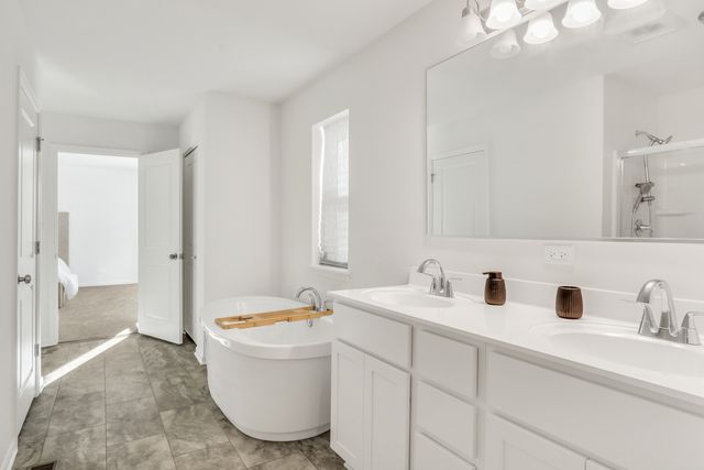 32075 Savannah Drive, Lakemoor, IL 60051