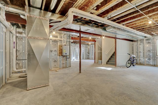 32075 Savannah Drive, Lakemoor, IL 60051