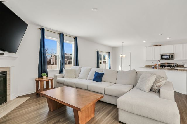 32075 Savannah Drive, Lakemoor, IL 60051