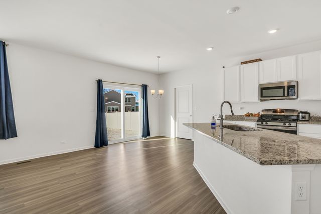 32075 Savannah Drive, Lakemoor, IL 60051